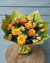 Букет цветов из:  Альстромерии и Розы #REPLACE_PRED# Белогорске Амурской области