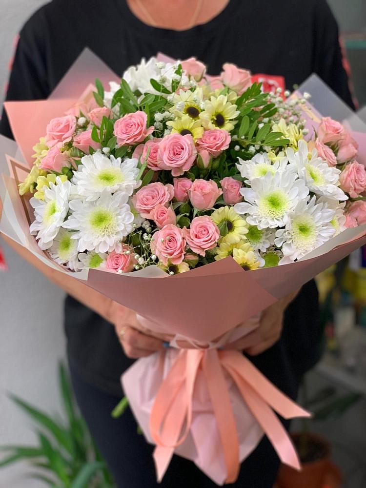 Букет цветов из: Розы и Хризантемы в Белогорске Амурской области