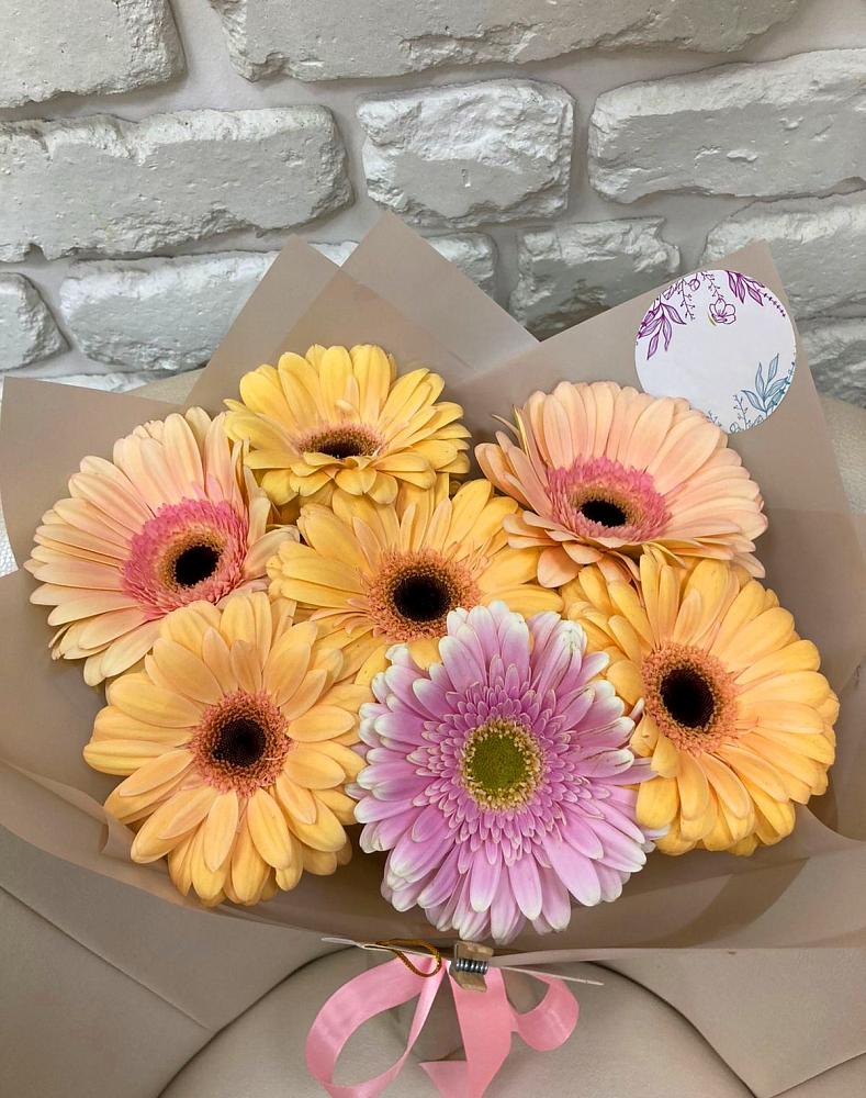 Букет цветов из: Герберы в Белогорске Амурской области