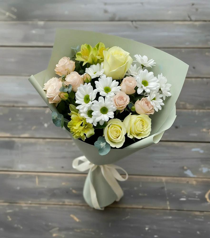 Букет цветов из: Альстромерии, Розы и Хризантемы в Белогорске Амурской области