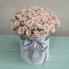 Цветочная композиция из Розы в шляпной коробке в Белогорске Амурской области