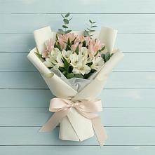 Букет цветов из:  Альстромерии в Белогорске Амурской области