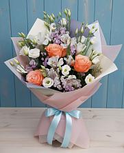 Букет цветов из:  Лизиантусы, Розы, Альстромерии и Гипсофила в Белогорске Амурской области