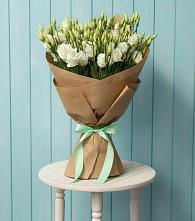 Букет цветов из:  Лизиантусы в Белогорске Амурской области