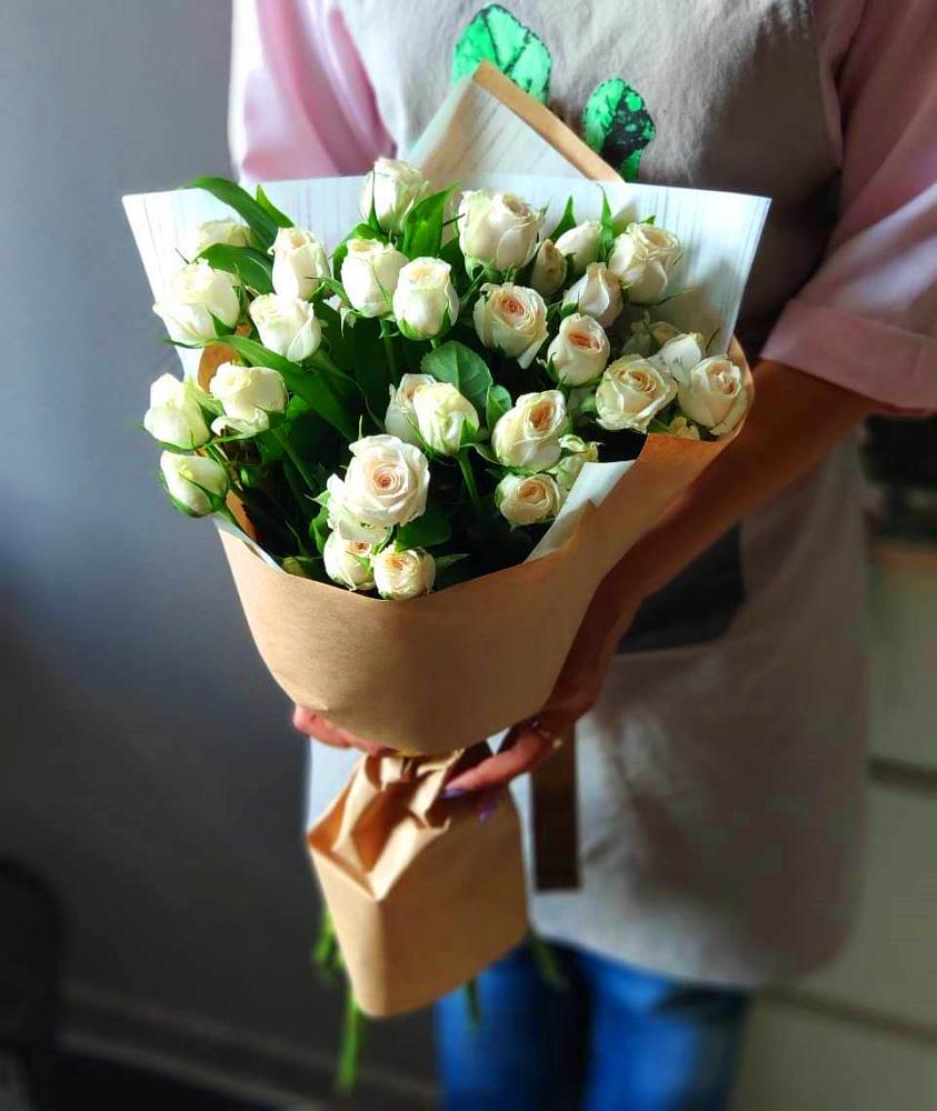 Букет цветов из: Розы в Белогорске Амурской области