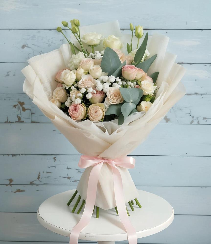 Букет цветов из: Розы и Лизиантусы в Белогорске Амурской области