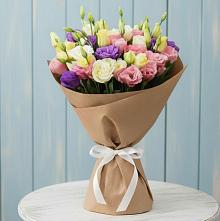 Букет цветов из:  Лизиантусы в Белогорске Амурской области