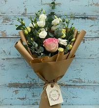 Букет цветов из:  Розы и Лизиантусы в Белогорске Амурской области